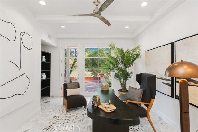 21 Lochmoor, Newport Beach, CA 92660