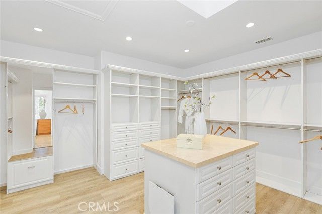 21 Lochmoor, Newport Beach, CA 92660