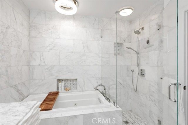 21 Lochmoor, Newport Beach, CA 92660