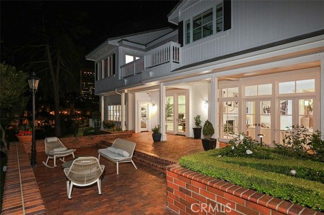 21 Lochmoor, Newport Beach, CA 92660