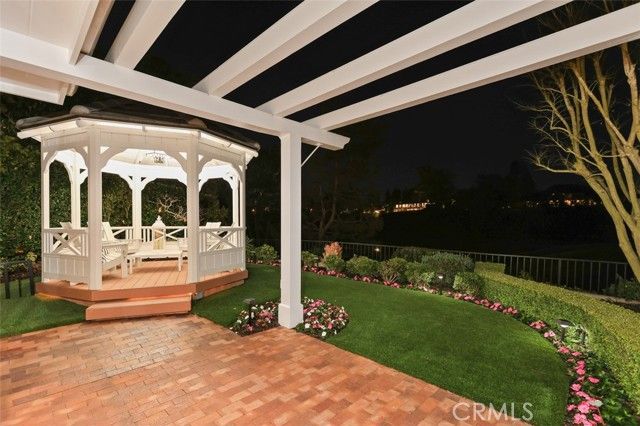 21 Lochmoor, Newport Beach, CA 92660