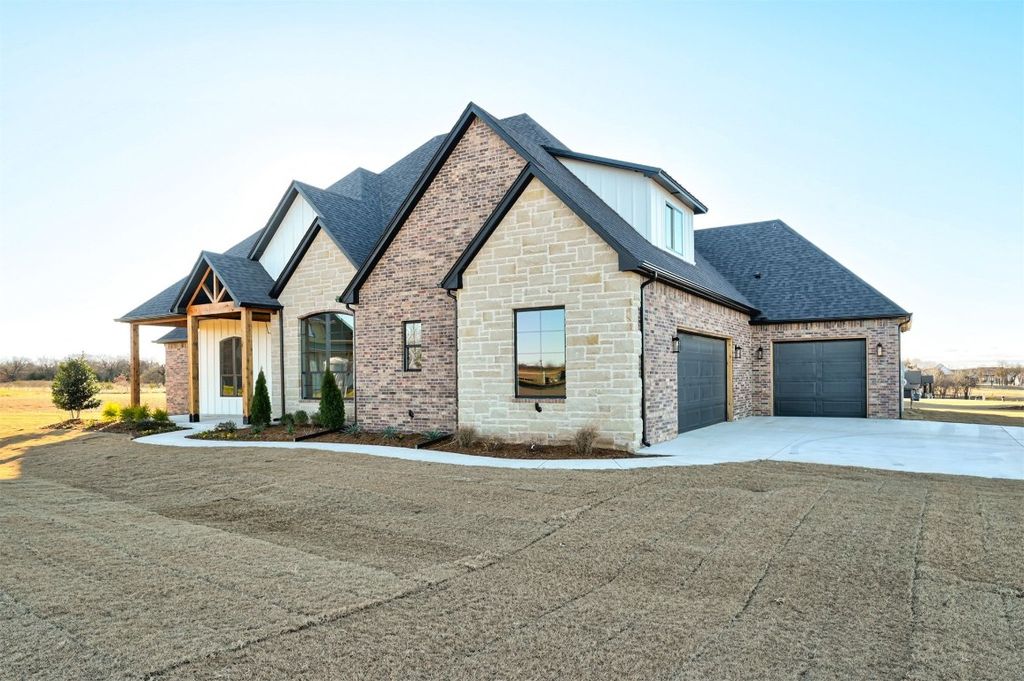 2960 Upper Abby Court, Blanchard, OK 73010