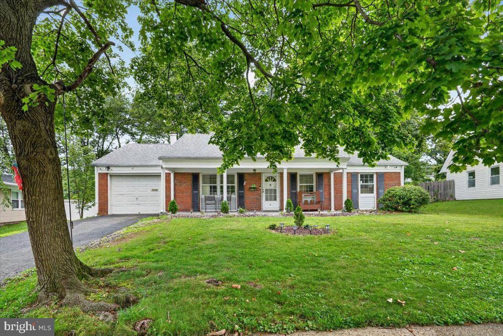 40 GRAMERCY LN, WILLINGBORO, NJ 08046 — exterior