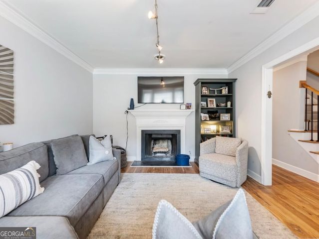 81 Mount Vernon Circle, Sandy Springs, GA 30338