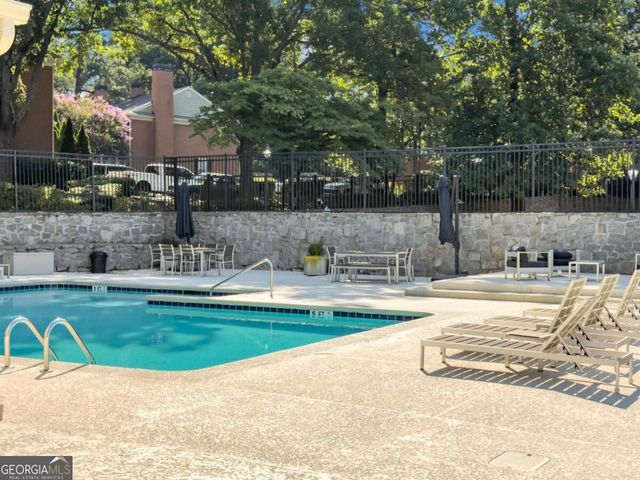 81 Mount Vernon Circle, Sandy Springs, GA 30338