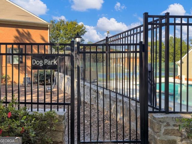 81 Mount Vernon Circle, Sandy Springs, GA 30338