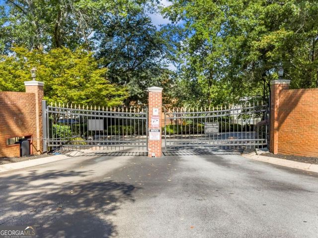 81 Mount Vernon Circle, Sandy Springs, GA 30338