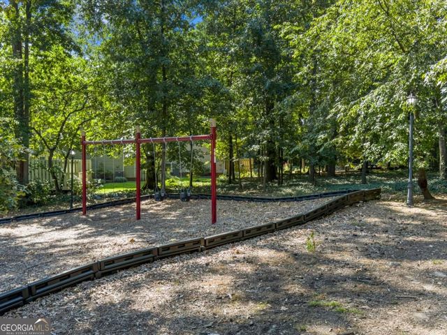 81 Mount Vernon Circle, Sandy Springs, GA 30338
