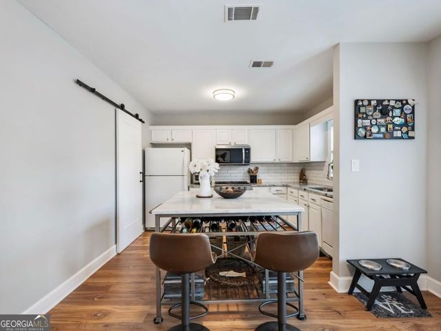 81 Mount Vernon Circle, Sandy Springs, GA 30338