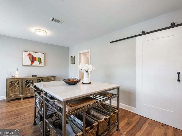 81 Mount Vernon Circle, Sandy Springs, GA 30338