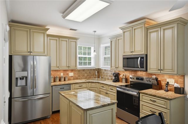 5 Wild Horse Creek Drive, Simpsonville, SC 29680