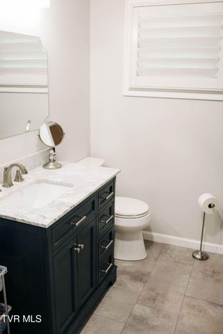 213 Cherry Lane, Bluff City, TN 37618