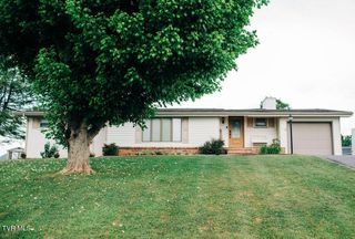 213 Cherry Lane, Bluff City, TN 37618