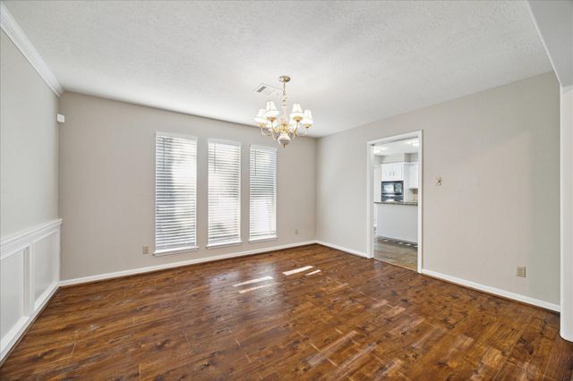 4 Falling Star Road, The Woodlands, TX 77381