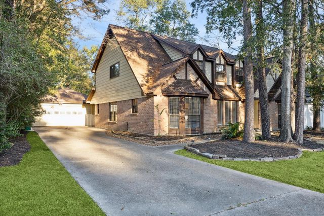 4 Falling Star Road, The Woodlands, TX 77381