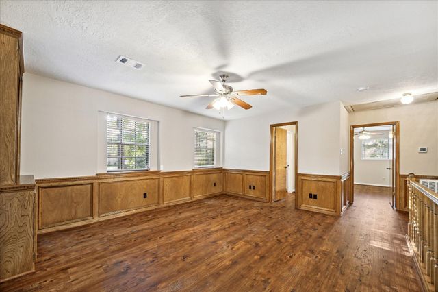 4 Falling Star Road, The Woodlands, TX 77381