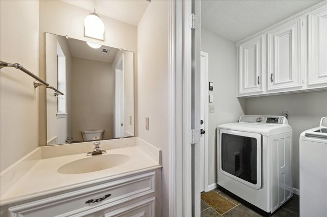 4 Falling Star Road, The Woodlands, TX 77381