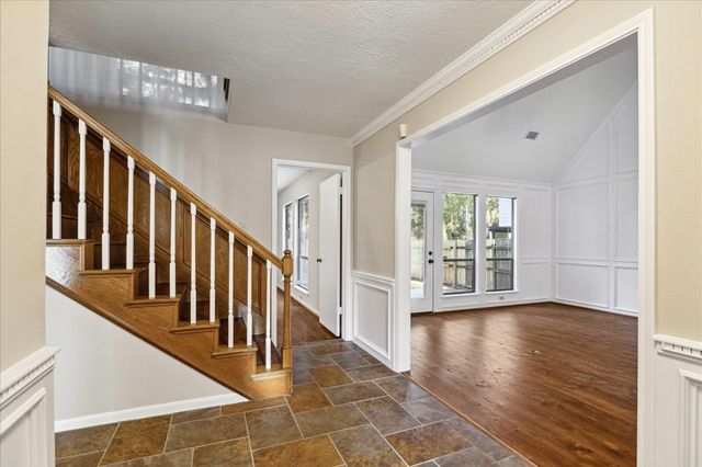 4 Falling Star Road, The Woodlands, TX 77381