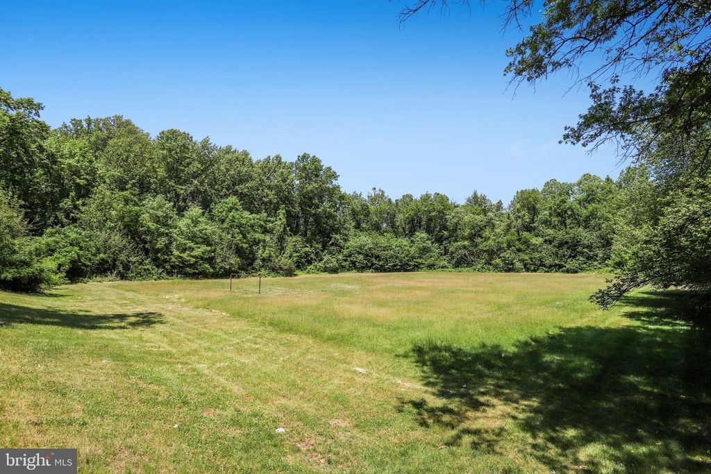 Image 15 of property listing at 139 KYLIE PL #3, Upper Marlboro, MD 20774