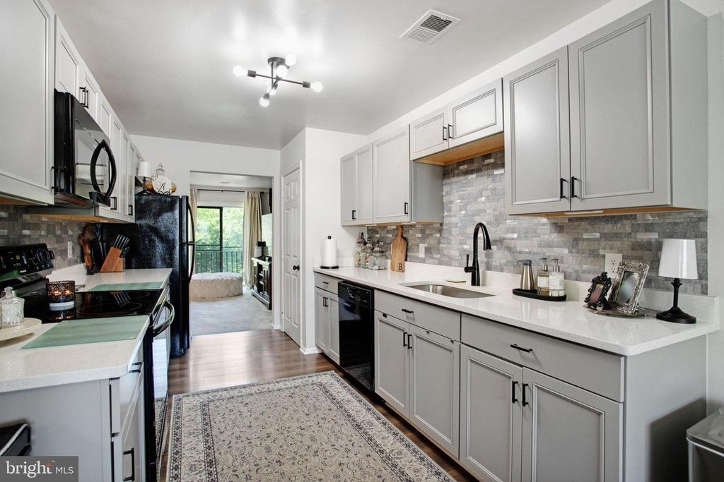 Image 3 of property listing at 139 KYLIE PL #3, Upper Marlboro, MD 20774