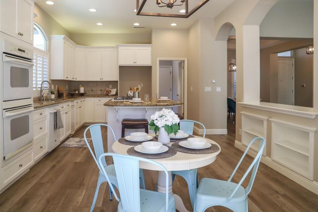 1813 N Ryan Avenue, Clovis, CA 93619