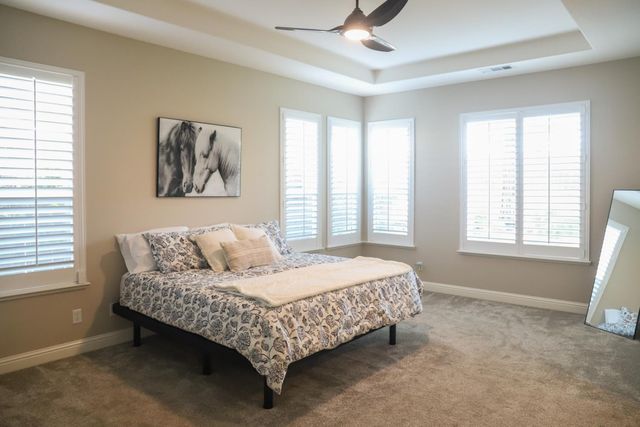 1813 N Ryan Avenue, Clovis, CA 93619