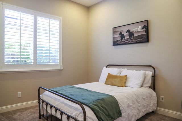 1813 N Ryan Avenue, Clovis, CA 93619