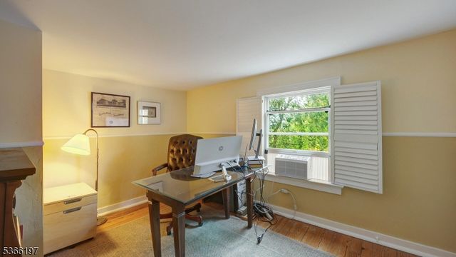 35 Woodledge Rd, Watchung Boro, NJ 07069