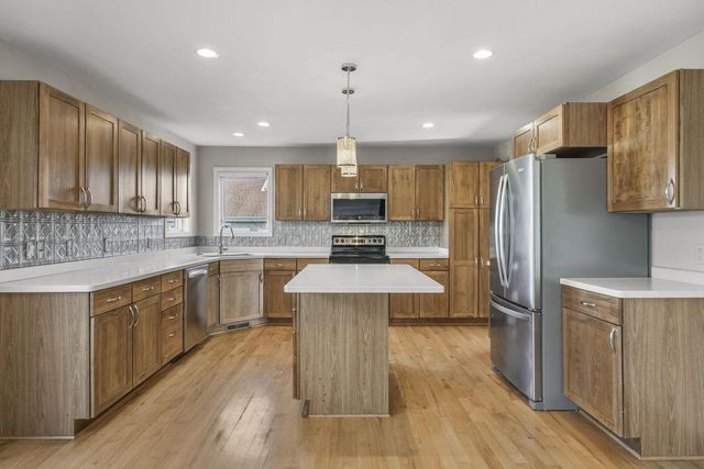 5734 Rosslare Lane, Fitchburg, WI 53711