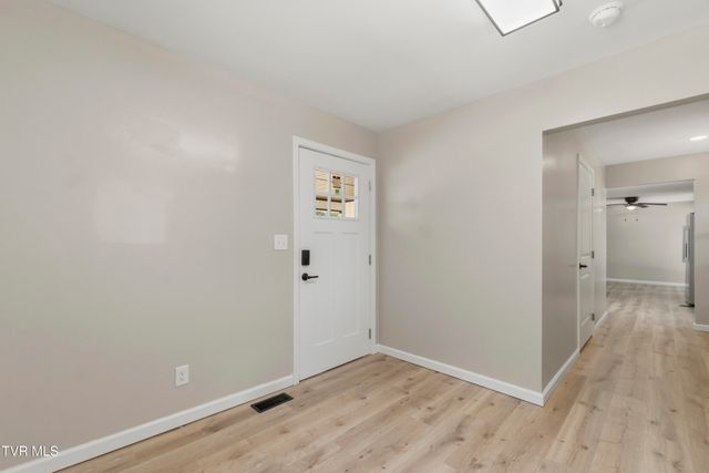 210 Lynn Avenue, Greeneville, TN 37743