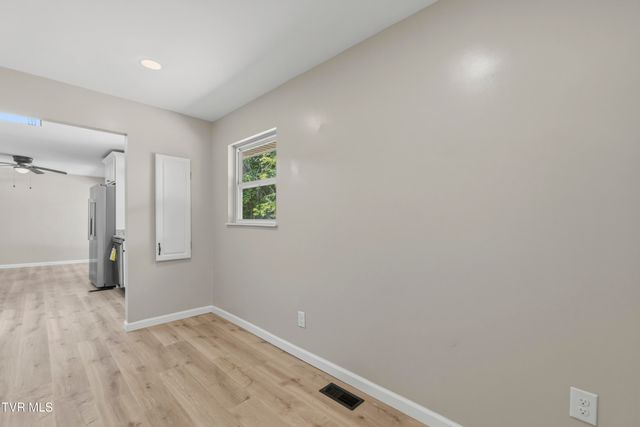 210 Lynn Avenue, Greeneville, TN 37743