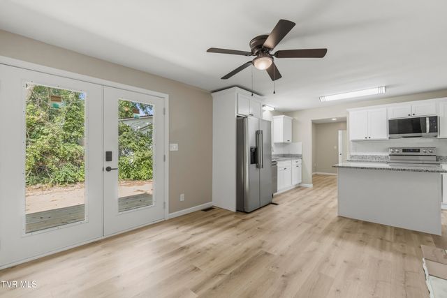 210 Lynn Avenue, Greeneville, TN 37743