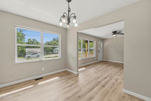210 Lynn Avenue, Greeneville, TN 37743