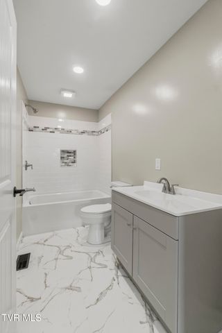 210 Lynn Avenue, Greeneville, TN 37743