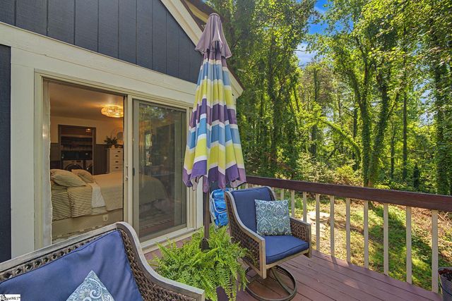 210 Fairway Forest Vw, Fountain Inn, SC 29644