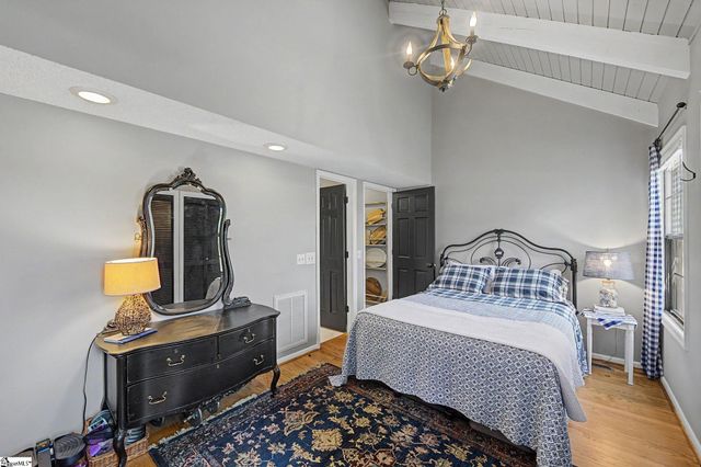 210 Fairway Forest Vw, Fountain Inn, SC 29644