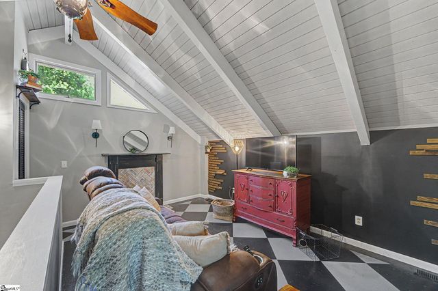 210 Fairway Forest Vw, Fountain Inn, SC 29644