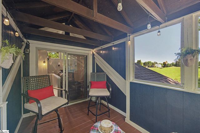 210 Fairway Forest Vw, Fountain Inn, SC 29644