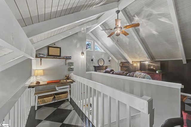 210 Fairway Forest Vw, Fountain Inn, SC 29644