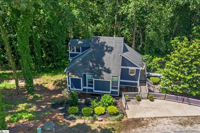 210 Fairway Forest Vw, Fountain Inn, SC 29644