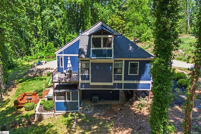 210 Fairway Forest Vw, Fountain Inn, SC 29644