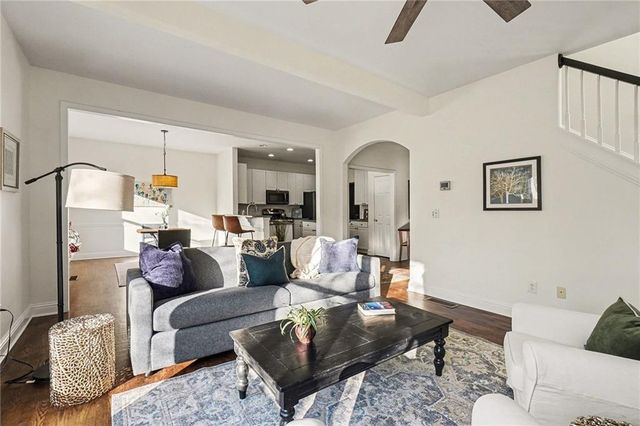 2113 Adams Overlook NW, Atlanta, GA 30318