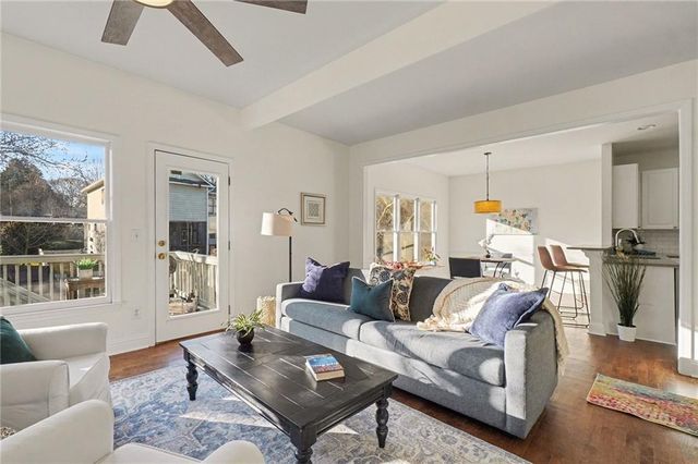 2113 Adams Overlook NW, Atlanta, GA 30318