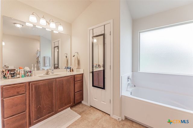 207 Christopher Drive, Killeen, TX 76542