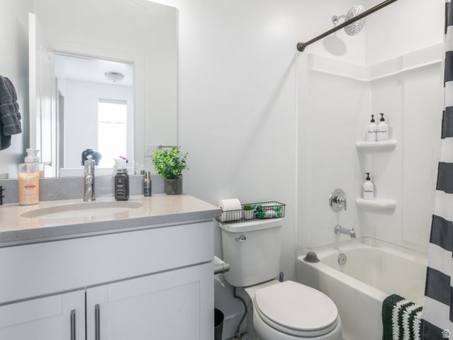 2872 S 2900 W, Syracuse, UT 84075