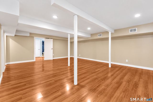 352 McKinley Avenue, New Haven, CT 06405