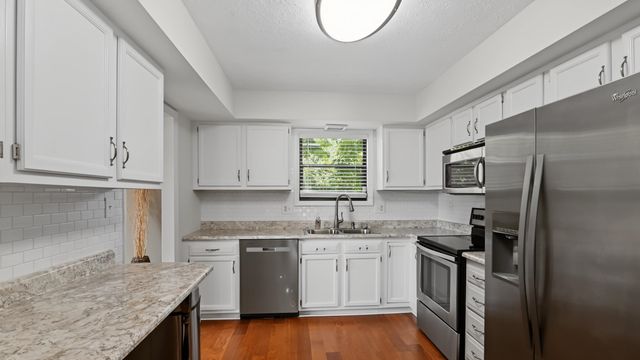 65 Mayfair Way, Huntington, WV 25705