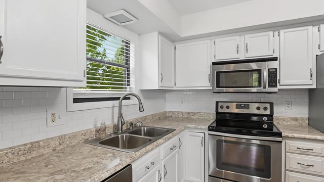 65 Mayfair Way, Huntington, WV 25705