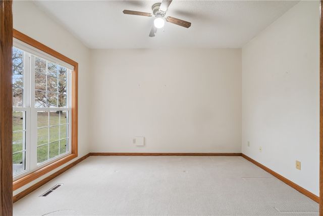 4515 Westchester Drive NE A, Cedar Rapids, IA 52402