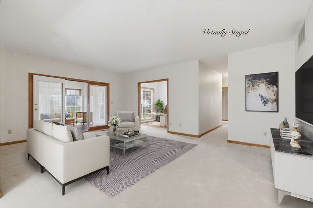 4515 Westchester Drive NE A, Cedar Rapids, IA 52402